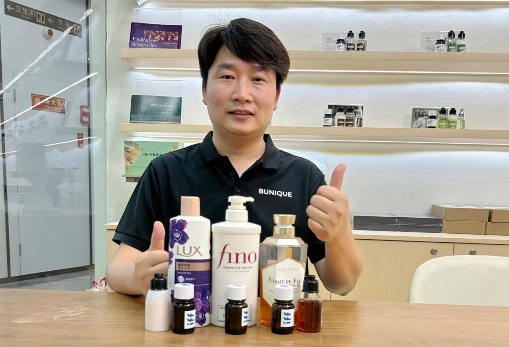 How We Replicate Luxury Scents 26